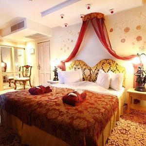 Deluxe Double Room Spa Access